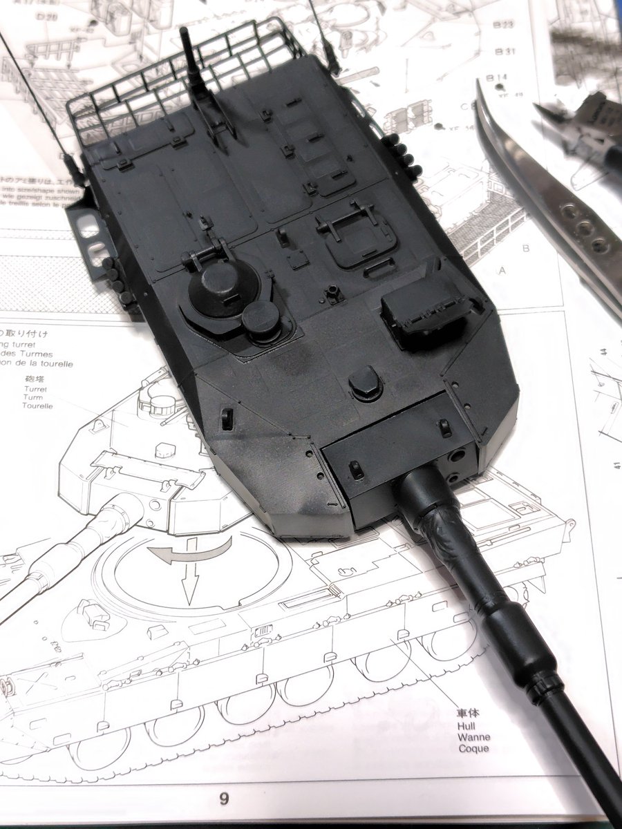 rabbit_fake1208's tweet image. #タミヤ
#90式戦車

タミヤさんなのでサクサク組めます。

とりあえず黒にします。
( *・ω・)ノ