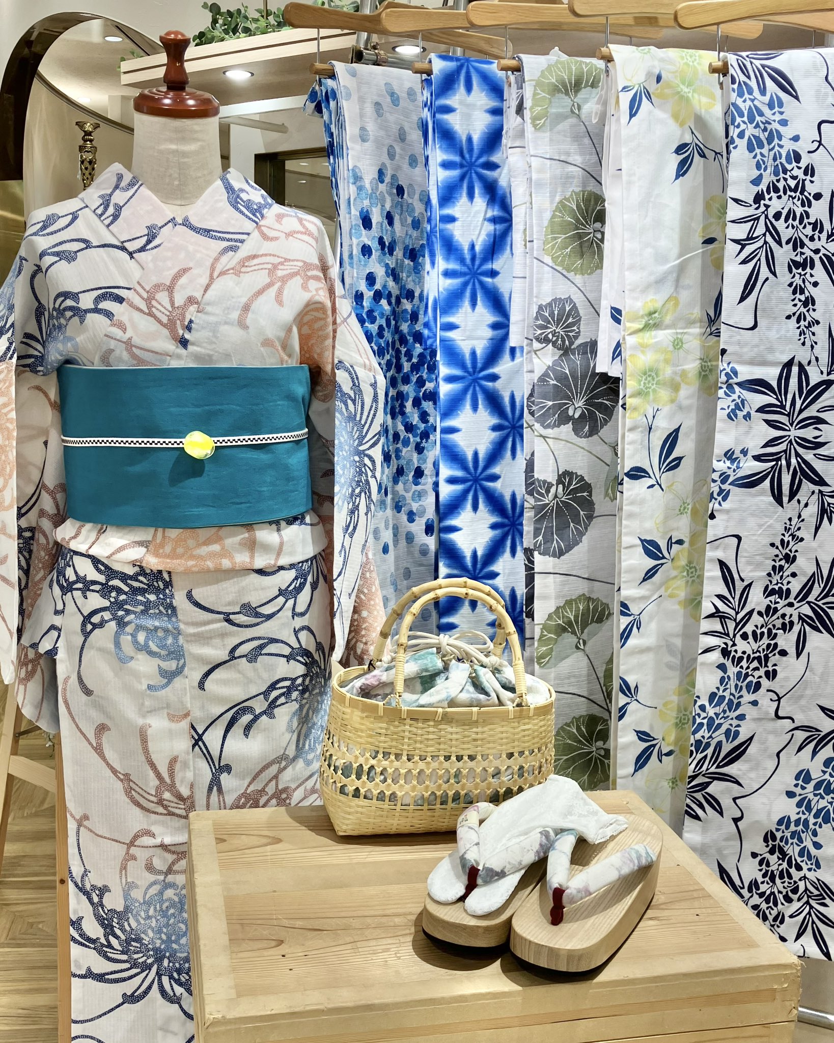 【最終値下げ】2024 大塚呉服店 アカシア 浴衣 イエローブラウン 最終値下げ】2024 大塚呉服店 アカシア 浴衣 イエローブラウン