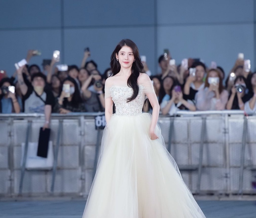 ilooveheejoo's tweet image. iu in song heejoo era 😍💓
