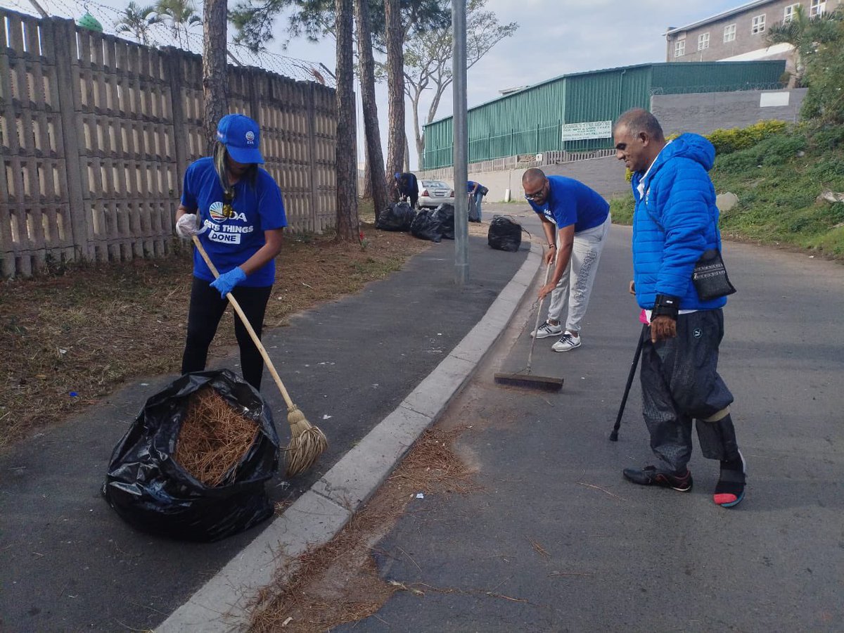 DA_KZN's tweet image. The DA team across KwaZulu-Natal giving back to vulnerable communities.
#MandelaDay #67Minutes