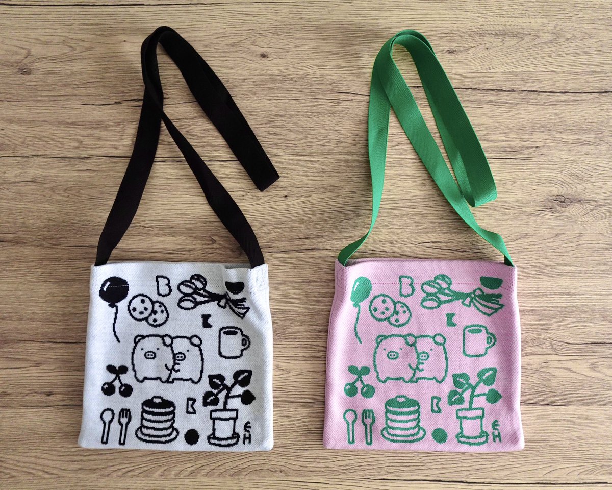 h_potch's tweet image. ✏︎グッズ紹介🆕 🧶
ニットバッグ〈2種〉
ぶっこと生活まわりのモチーフを集めたレリーフ風のデザインがかわいいバッグ🌷
ニット素材が今っぽいいちおしグッズです🌟
🍑🌵ピンク×グリーン
♟️🪵モノトーン×ブラウン
@hmj_fes #ぶたの子ぶっこ