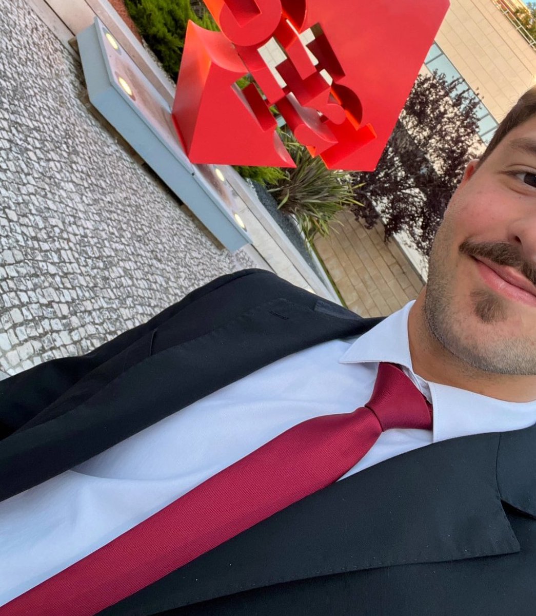 mvcinvesting's tweet image. One year.
Today marks one year since I finished my MSc in Finance and decided to start creating content here.
I can’t fully express how much this has changed my life.
All I can say is thank you for being part of it.