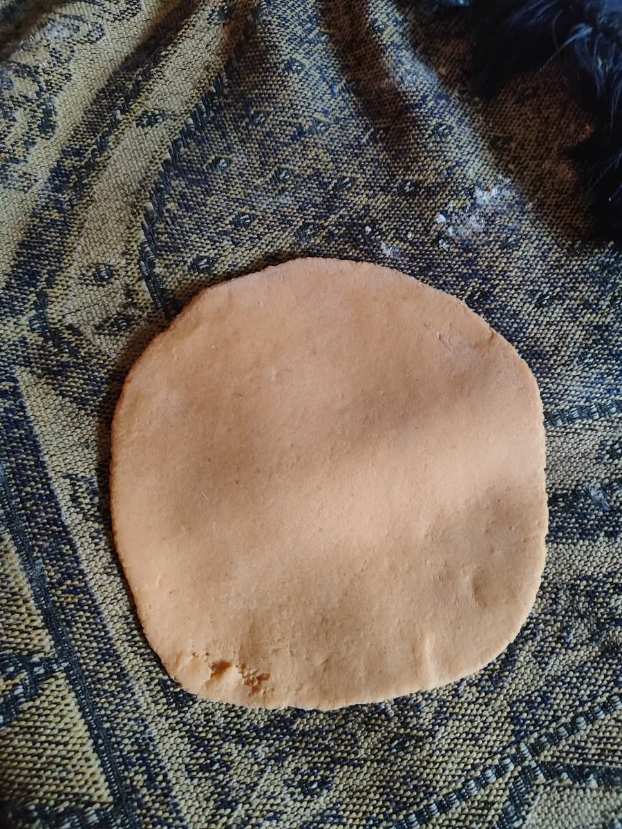 صوت الجوع أقوى من صوت الصواريخ؛ وأنين الأطفال أصعب من أزيز الرصاص..

ضاقت يا الله ، فـ خفف عنا..