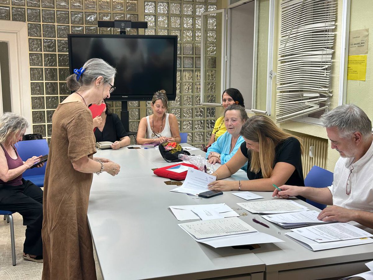 🔴 El Instituto de las Mujeres impulsa el movimiento feminista con la cesión de 35 espacios a asociaciones feministas de base a través de un proceso de concurrencia competitiva. 

✔️ Para fortalecer la igualdad y la participación social y política de las mujeres.