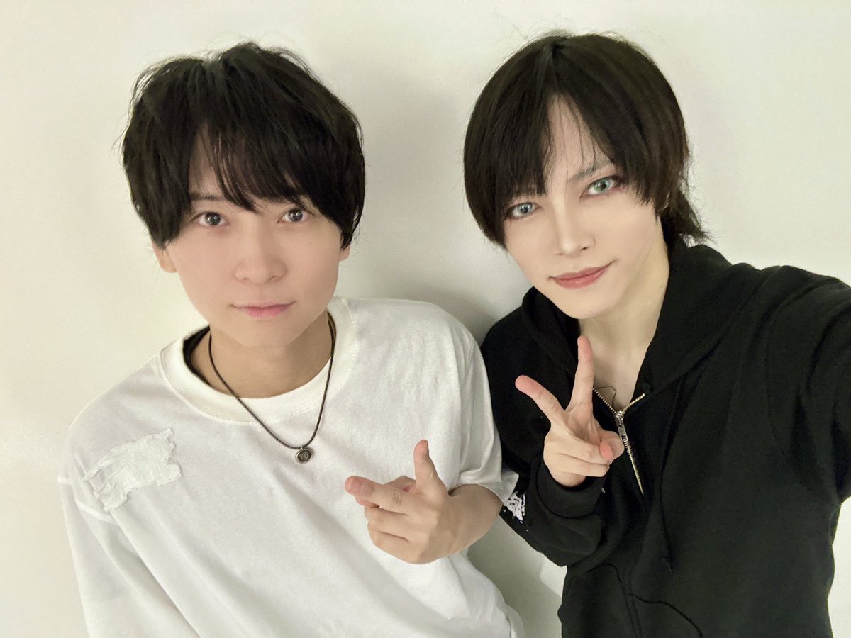 takeru_minato's tweet image. #刀ステ 本日荒牧さんが観劇に来て下さりました!
成長してたよ!と褒めてくださって嬉しかったです‼️
以前の舞台で演技指導していただいたことを思い出します(๑¯-¯๑).。oO
ありがとうございました!
#刀剣乱舞