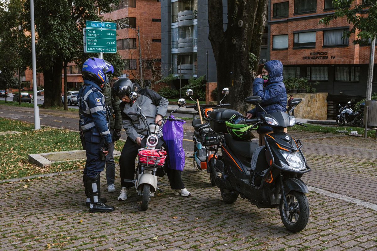 Tras la sanción de la Ley 2486 de 2025, que regula la circulación de vehículos eléctricos livianos por la cicloinfraestructura , compartimos a la  ciudadanía el pronunciamiento de la entidad.

Conoce toda la información, en el siguiente comunicado:👇