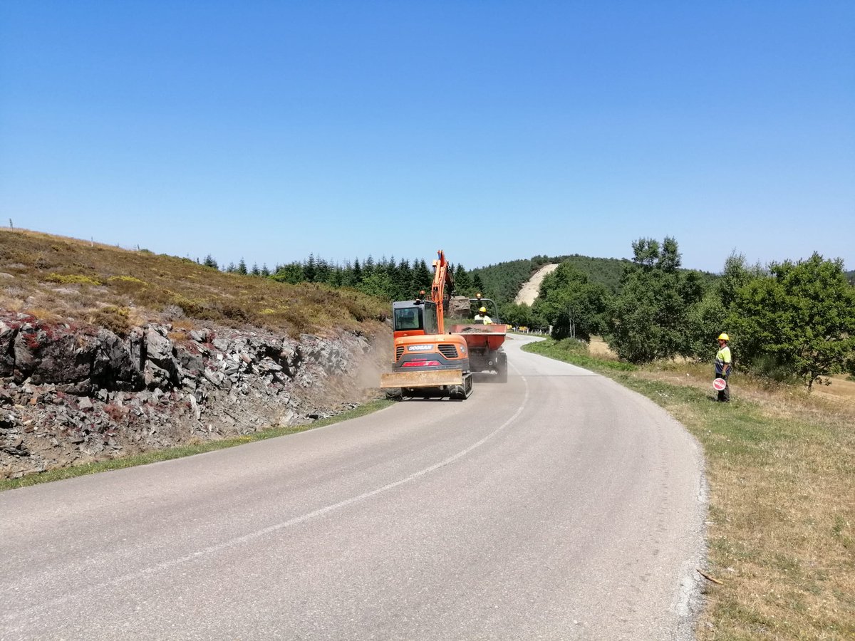 Deputación de Lugo (@depulugo) on Twitter photo 🚧 A <a href="/depulugo/">Deputación de Lugo</a> inicia as obras de mellora da estrada LU-P-3601 en Negueira de Muñiz cun investimento de máis de 300.000€.
👉🏻 deputacionlugo.gal/es/node/83131 🚧 A <a href="/depulugo/">Deputación de Lugo</a> inicia as obras de mellora da estrada LU-P-3601 en Negueira de Muñiz cun investimento de máis de 300.000€.
👉🏻 deputacionlugo.gal/es/node/83131