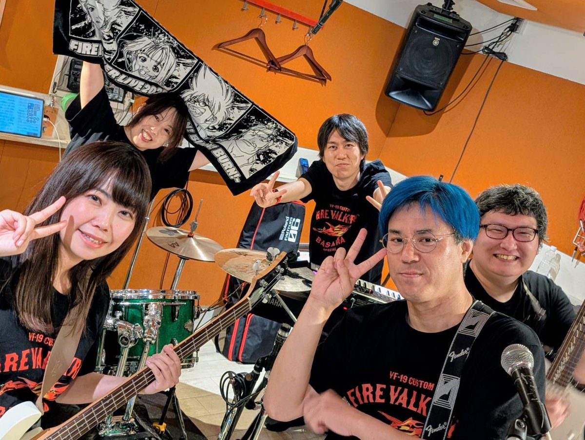配信でお伝えした告知を改めて💪🏻
12月6日(土)心斎橋VARON開催のメカ•ミュージッククロスオーバーⅡにVALKYRIE FIRE出ます🎸
普段こういう事自分で言わないんだけど、#バルファイ の生ライブは熱気すごいんで！ぜひ大阪まで会いにきてね🔥💣
チケット予約はこちらから▶️ docs.google.com/forms/d/e/1FAI…