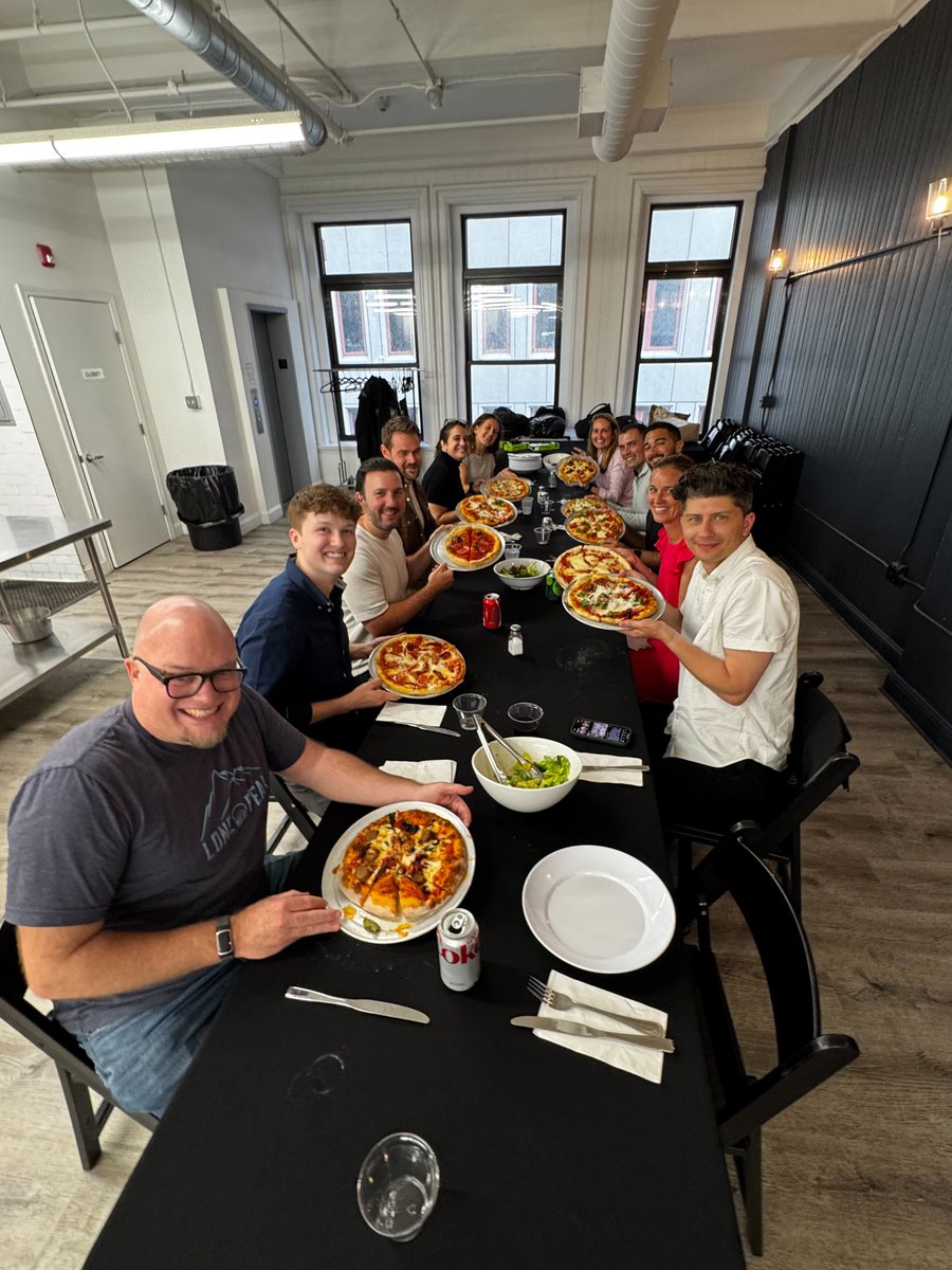 jc1's tweet image. Welcome to our newest Mavens!
The team kicked things off with a pizza-making night because great teams are built through shared moments (and good food).
Excited to have you all on board!