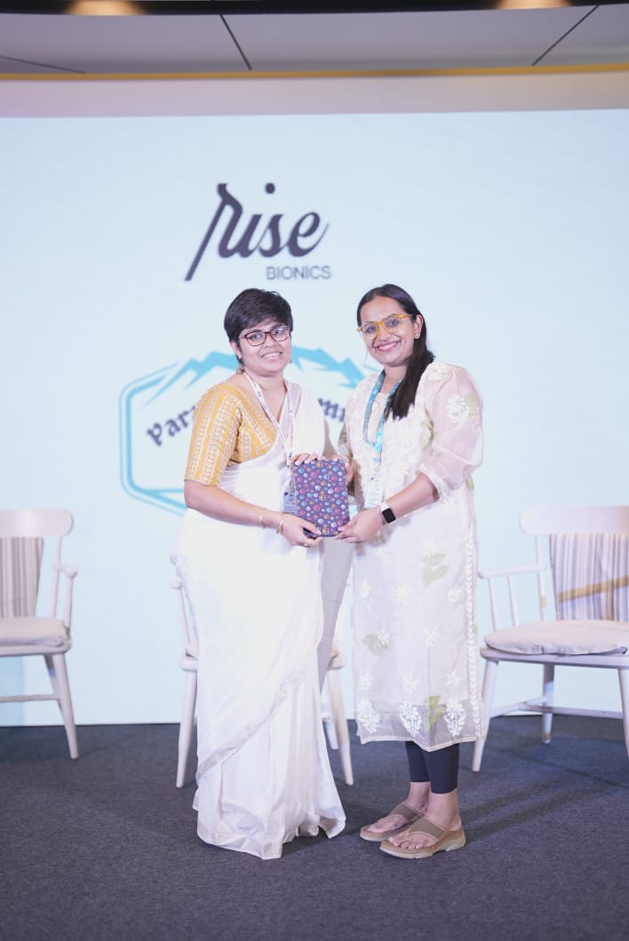_SimplySport's tweet image. At #ParaSportSummit2025, Simply Sport raised the critical issue of menstrual health in female para athletes. Manasi Satalkar led a powerful session featuring voices like Shalini, Devika & Deepa Malik. We need adaptive products, privacy, classifiers & empathy. #SimplyPeriods #SSF