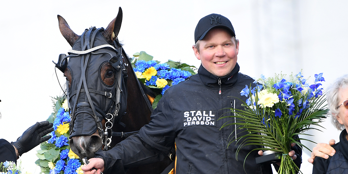 ”Blir spännande – men kommer vara nervös”

David Persson inför GS75-starten med jättefavoriten.
aftonbladet.se/sportbladet/tr…