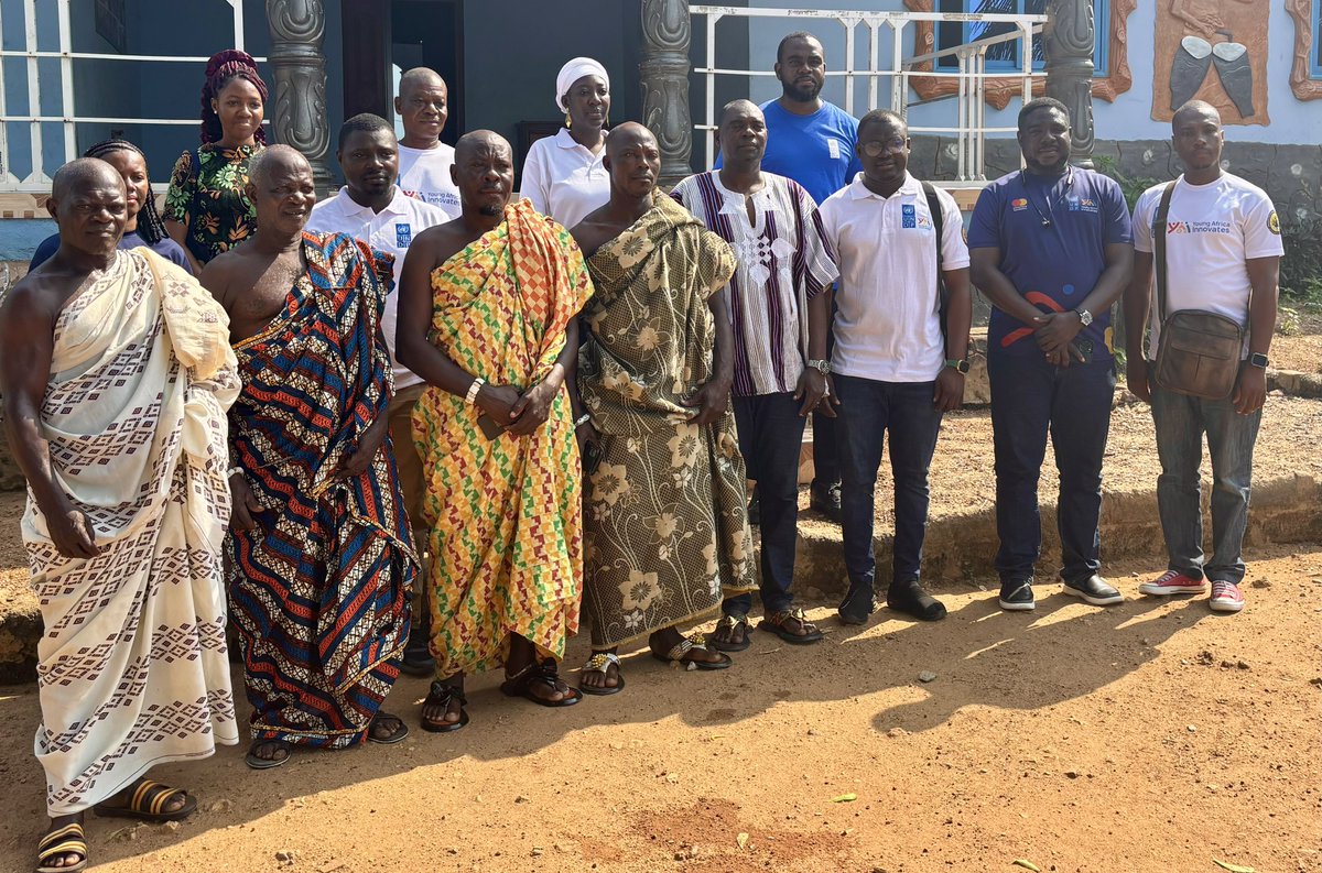 UNDPGhana's tweet photo. Happening now!!

Together with @UNDPGhana's scouting sub-partner, @Eisdgh, under the #YAI Programme funded by @mastercardfdn, we are engaging the vibrant community of Ngleshie Langma at the Community Square in Ga South Municipality.

This durbar forms part of our ongoing efforts to scout and connect with young people across Ghana, promote inclusive community participation, and build awareness around the opportunities available through the #YAI Programme.

#YouthEmpowerment #YAIGh #DigitalSkills