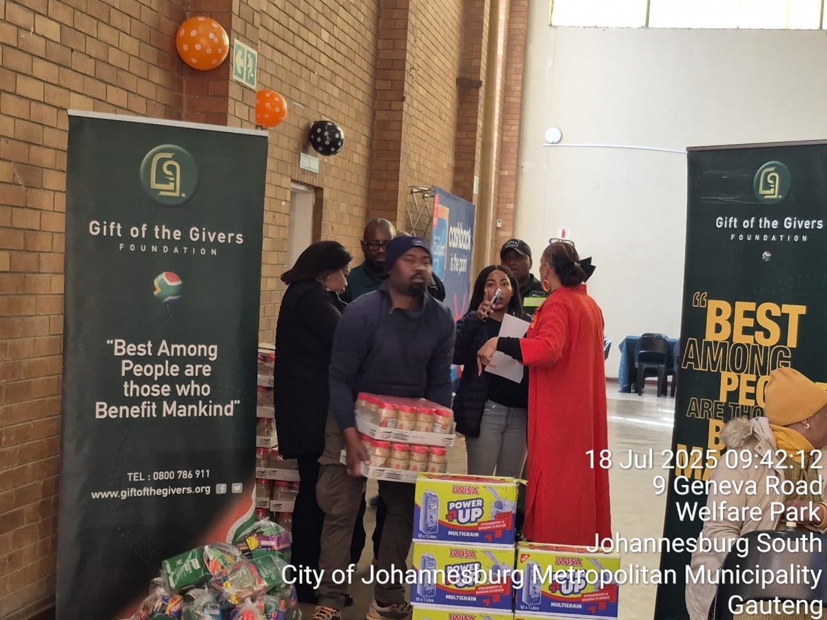 City of Joburg Region F (@regionf_joburg) on Twitter photo In honour of Mandela Day, the Region, in collaboration with local stakeholders and the Sports & Recreation Department, hosted an event for the elderly. Food parcels and blankets were distributed, embracing the spirit of giving.
#JoburgCares <a href="/CityofJoburgZA/">City of Joburg</a> <a href="/Irenemafune/">Irene A Mafune</a> In honour of Mandela Day, the Region, in collaboration with local stakeholders and the Sports & Recreation Department, hosted an event for the elderly. Food parcels and blankets were distributed, embracing the spirit of giving.
#JoburgCares <a href="/CityofJoburgZA/">City of Joburg</a> <a href="/Irenemafune/">Irene A Mafune</a>