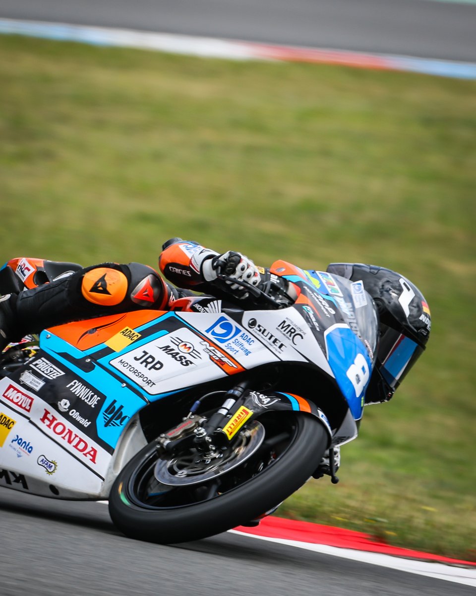 northerntalentc's tweet image. Anina Urlass sets the pace in FP1, with Fynn Kratochwil and Tobias Kitzbichler close behind! ๐๏ธ๐จ
#RoadToMotoGP ๐