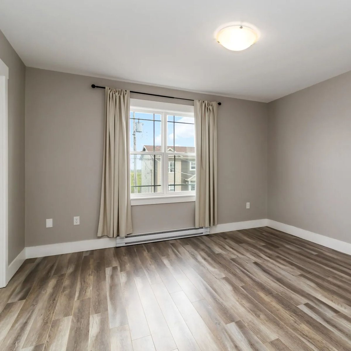 New Listing! Modern family living meets community convenience in Halifax’s Governor’s Brook. Welcome to 163 Mica Crescent — a move-in-ready home with space for it all.

Don’t miss your chance to make this versatile home yours!

For more information, call 902-717-5225