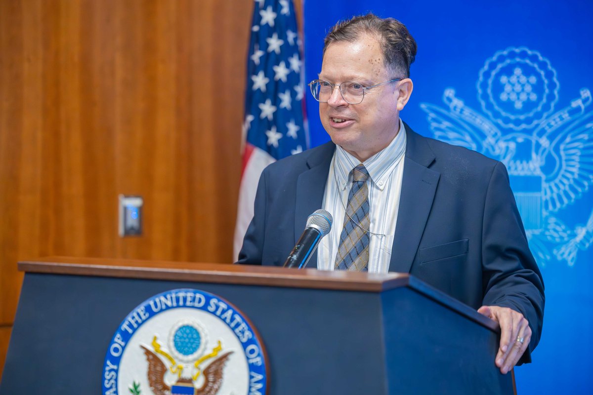 USinNigeria's tweet image. Yesterday, we celebrated the Pre-Departure Orientation for the Kennedy-Lugar Youth Exchange & Study (@yesprogramnews) Program at the U.S. Embassy in Abuja.
14 exceptional Nigerian students are heading to the U.S. for a year of cultural exchange, academic growth, and new…