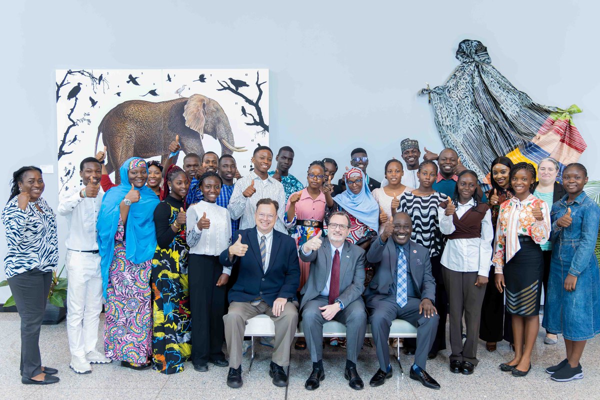 USinNigeria's tweet image. Yesterday, we celebrated the Pre-Departure Orientation for the Kennedy-Lugar Youth Exchange & Study (@yesprogramnews) Program at the U.S. Embassy in Abuja.
14 exceptional Nigerian students are heading to the U.S. for a year of cultural exchange, academic growth, and new…