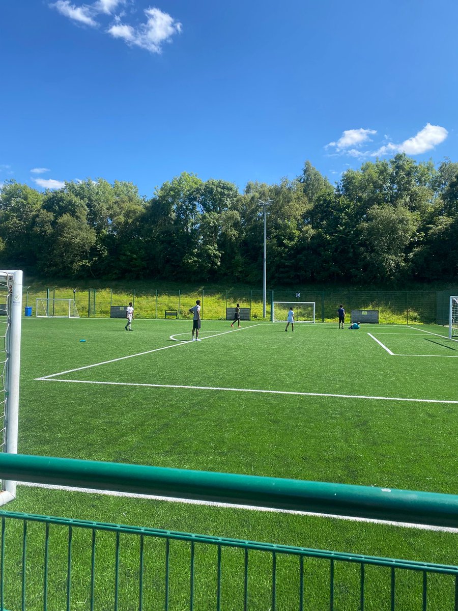 PollokUtdS_A's tweet image. #FootballForAll continues with our Inclusion Football Programme, supporting young people from New Scots backgrounds to get involved in the game — proudly delivered with support from @ScottishFA ⚽️⚫️⚪️
@ScotFAWest