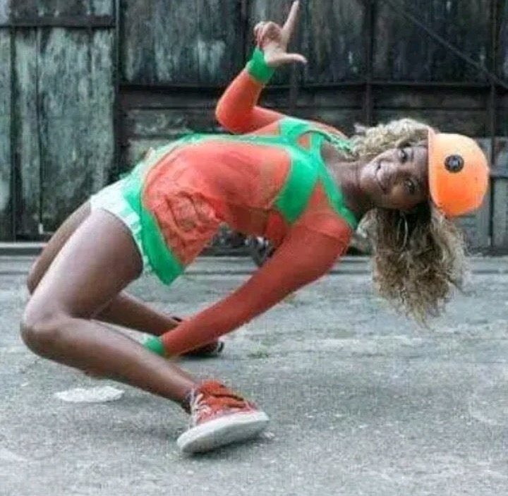 _fariaks's tweet image. amo vir trabalhar de sexta feira e ter um expediente de só 4h