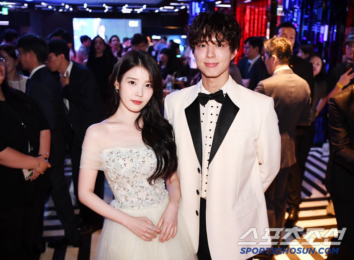 our lovely parents 🤍