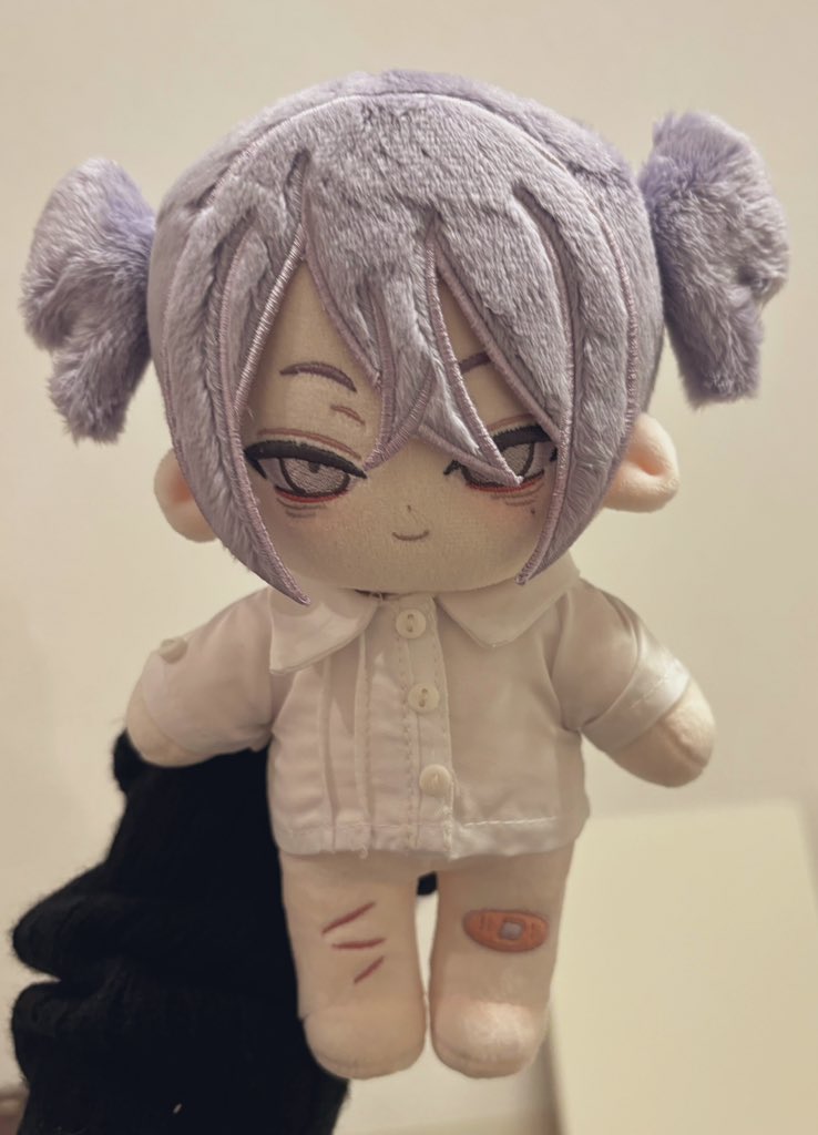 nnvvll8's tweet image. うらきせのぬいが立ち上がりました...！
とってもかわいく制作していただきありがとうございます.....！！！！！！！！！🖤🖤