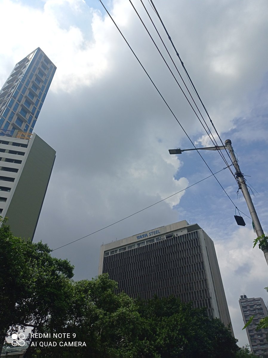 মেঘ বলেছে 'যাব যাব', রাত বলেছে 'যাই' ..

#রবীন্দ্রনাথ