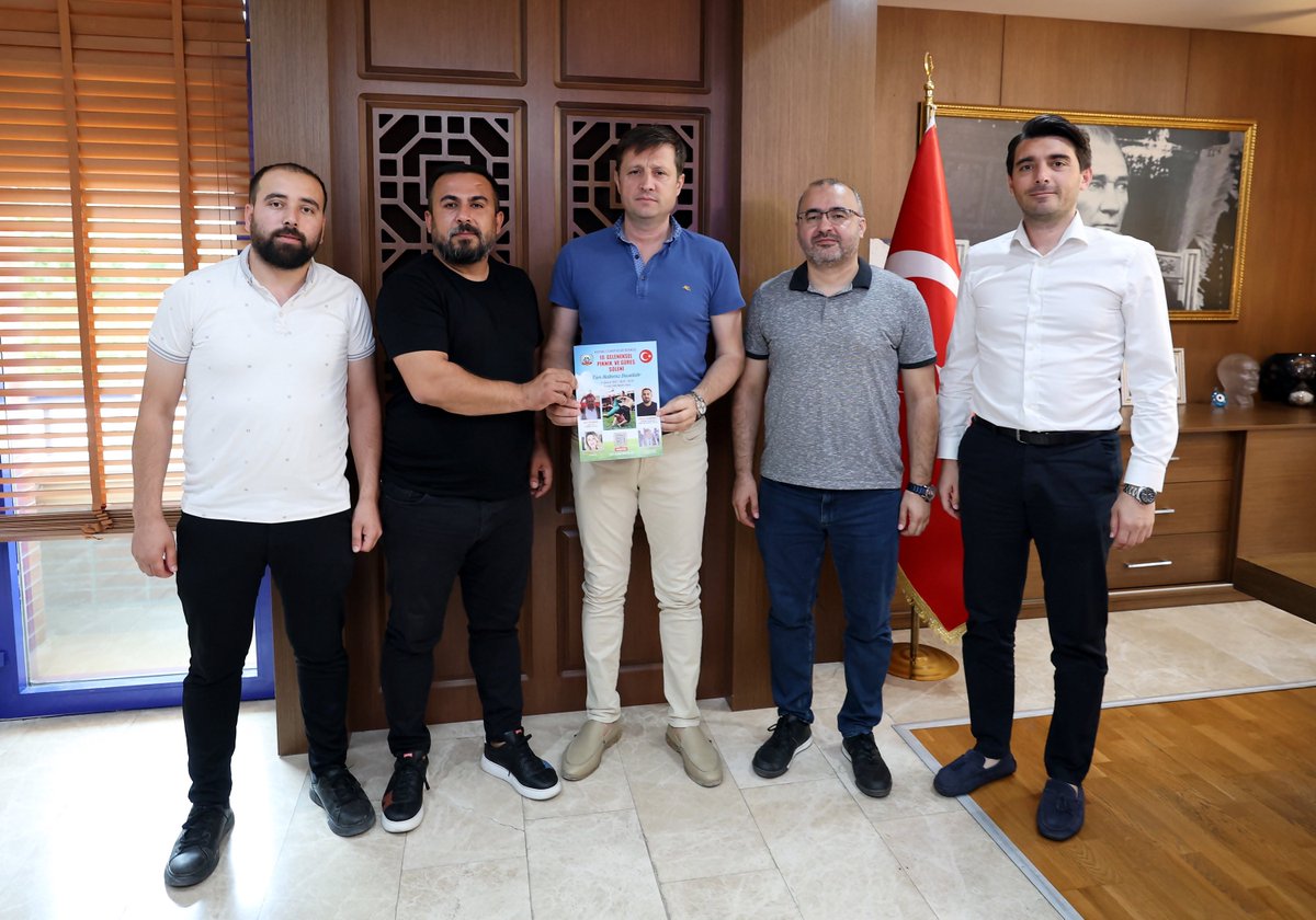 Kapaklı Sinoplular Derneği Başkanı Sayın Oğuz Demirel’e ve Yönetim Kurulu Üyelerine nazik ziyaretleri için teşekkür ederiz.