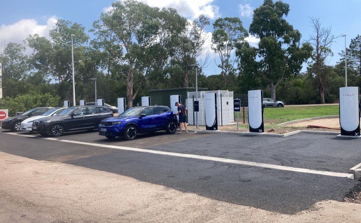 TeslaCharging's tweet image. New Tesla Supercharger: Porto-Vecchio, France (9 stalls)
tesla.com/en_eu/findus?l…