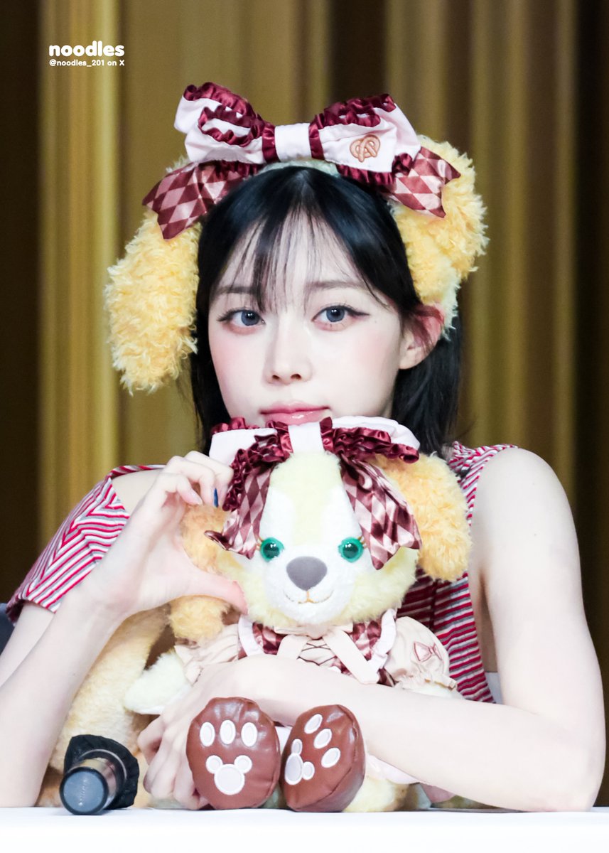 noodles_201's tweet photo. 250712 에스파 디마뮤 팬사인회
강아지 민정 ♡
#aespa #WINTER #에스파 #윈터 https://t.co/tQ5DTo45Rx