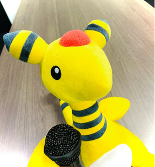 nagasaki_denryu's tweet image. デンリュウの歌「キミのアカリ」ができました!
パルッ♪パルッ♪パルルッ♪ととても可愛いリズムの歌でリピート間違いなしです!
デンリュウのアカリが長崎県の未来を、そして世界中を笑顔にしてくれます☺
【日本語版】
m.youtube.com/watch?v=ACBek3…
【英語版】
m.youtube.com/watch?v=6Npci5…