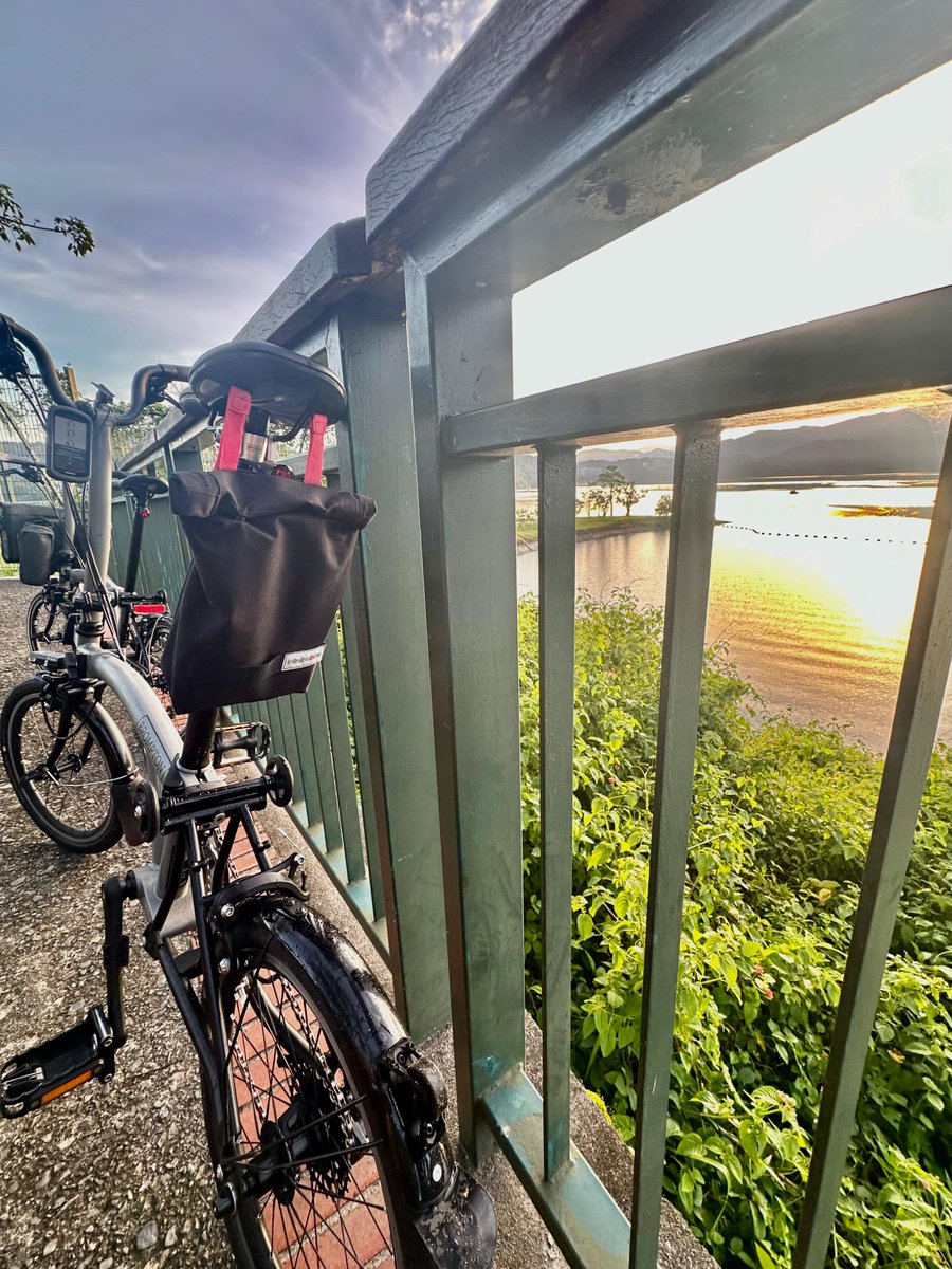 BIKEgangUK's tweet image. Ready to get in the saddle this weekend? Tag us with your MiniMODs 😎
_
See our range of upgrade solutions (including this saddle bag) here to enhance your ride experience: bikegang.company.site/MiniMODs-c1703…

Bike Gang Hut
_ 
#MiniMODs #Brompton #BromptonLife #BromptonMODs