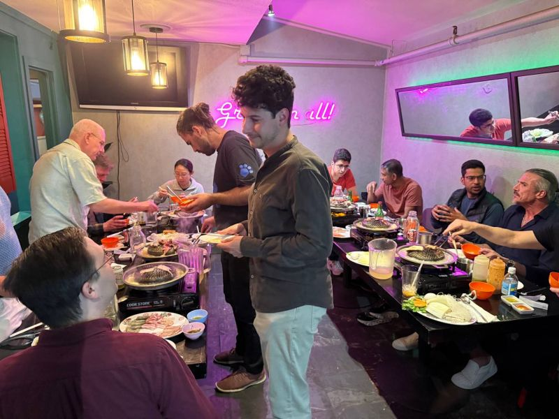 yrashk's tweet image. Last night was a blast – a fantastic group of database engineers and researchers got together to talk shop and have fun! Over three hours of flowing simultaneous conversations – it was really hard to wrap it up.
The idea was simple – swap a Michelin-star private room dinner for…