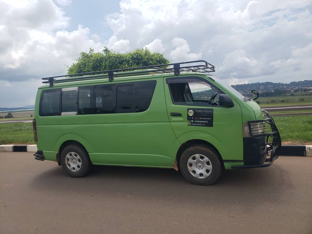 It's a Fri-yay! ✨ Escape the ordinary and experience the extraordinary. This luxurious tour van redefines travel. Imagine arriving at your destination feeling refreshed and rejuvenated, not cramped and tired. 
Talk to us today! 

 #luxurytravel #fridayfeeling #weekendvibes
