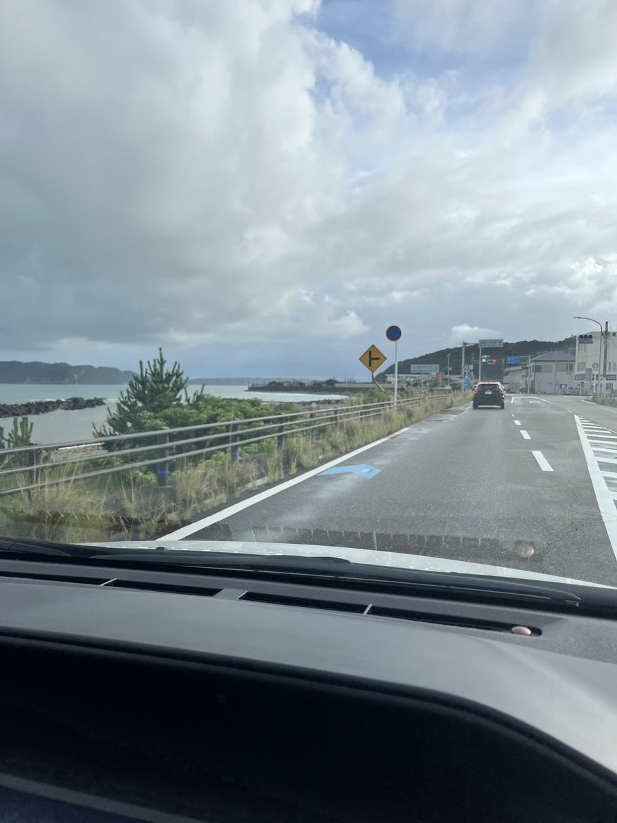 今、和歌山の最南端の串本辺りを🚗
海岸線沿いの運転は気持ちいい✨