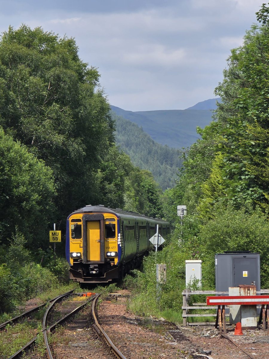 Tarka_Man's tweet image. Waiting at Ardlui for a train from the North to pass 12 June 2025