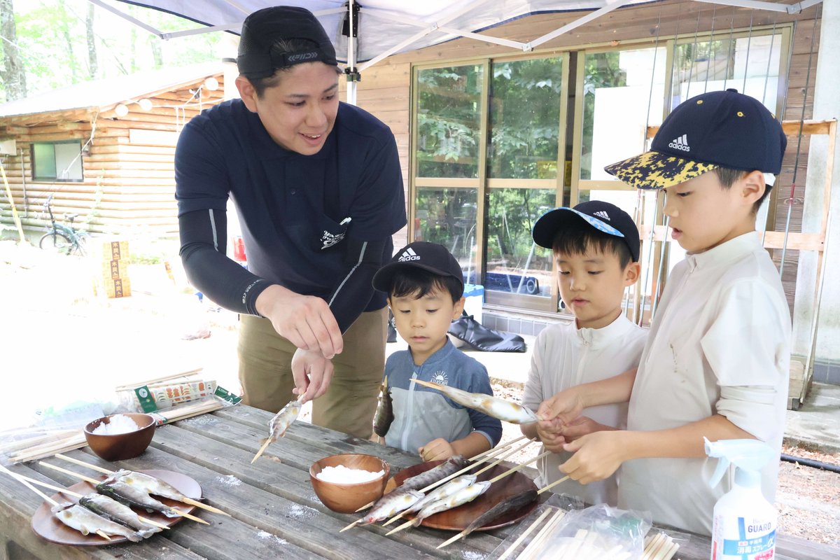 yazukikaku's tweet image. 大自然で夏の思い出づくり🌲
7月12日(土曜日)と13日(日曜日)に「八東ふる里の森まつり」が開催されました!
ヤマメの掴み取りなど自然の中で楽しめる無料アクティビティが盛りだくさんで、多くの家族連れでにぎわいました!
#八頭町 #八東ふる里の森
town.yazu.tottori.jp/site/news/1342…