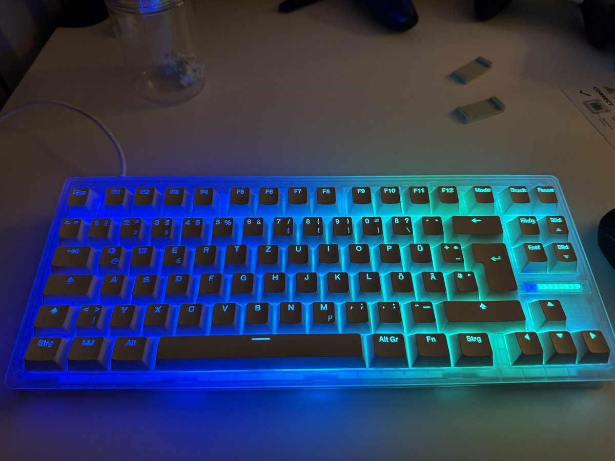 Nithoru's tweet image. 2 of my keyboards, 1st one is custom build with matcha keycaps. 2nd one is a Wooting 80HE with a ghost shell. I use the matcha one at work and the other at home. Thinking about building myself a third aesthetically pleasing one cause wooting is just for gaming and not to pleasing