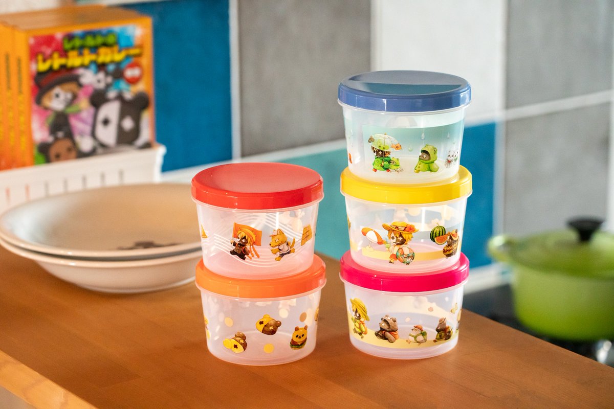 reto_event's tweet image. 【レトロト ~レトルトオンラインくじ~/商品紹介】
D賞はフードコンテナ(5種)です。
雨の日/ベーカリー/ハイキング/運動会/トロピカルのいずれか1種をお届け。
バリエーション豊かなキャラクターがキッチンを彩ります!
受注期間:7/28(月)23:59まで
受付URL:items-store.jp/retortonlinelo…
#レトロト