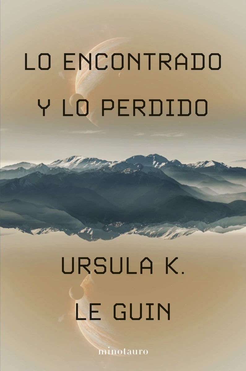 DesdeNewYorkCL's tweet image. &quot;En sí misma, una celebración exhaustiva de su obra&quot;.

Reseña: Lo Encontrado y lo Perdido, de Ursula K. Le Guin (@minotaurolibros) en cronicasliterarias.es/?p=19125