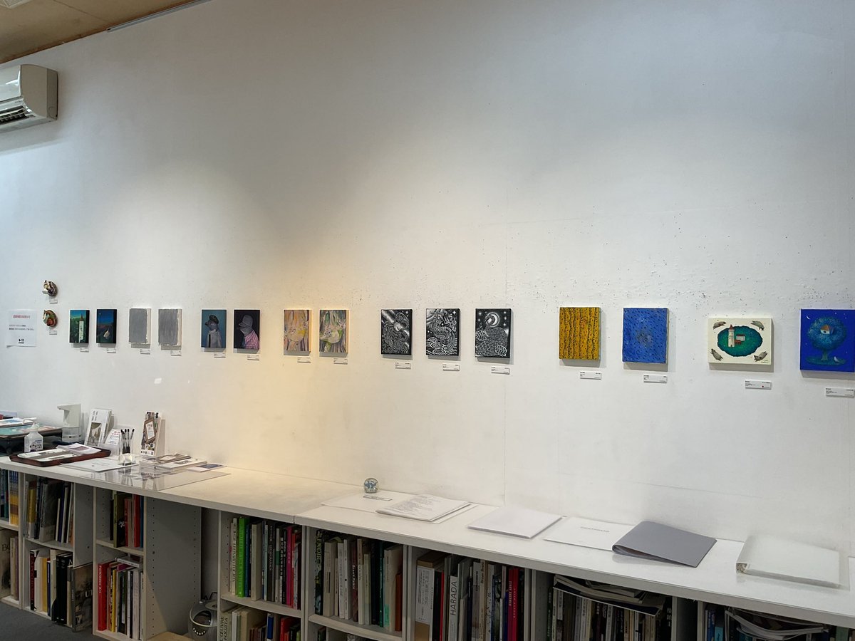 hitsujigaro's tweet photo. 0号展IVを開催中です。若手からベテランまでの20名によるグループ展で、個性豊かな0号サイズの作品40点余りを展示中です。ぜひお越し下さい🐑https://t.co/WBtfDGRAEG
期間▶︎ 7月18日(金)〜8月5日(火)
#羊画廊 #古町 #油彩 #版画 #オブジェ https://t.co/ROXnO6uk1n