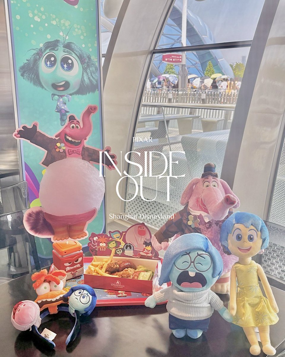 【入手困難】上海ディズニーランド アートコレクション メリーゴーランド ディズニーフィギュア専門店 ディズニーコレクション
