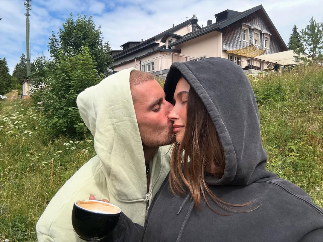 1 week of me with SWAG rn 🥰

#JustinBieber #SWAG