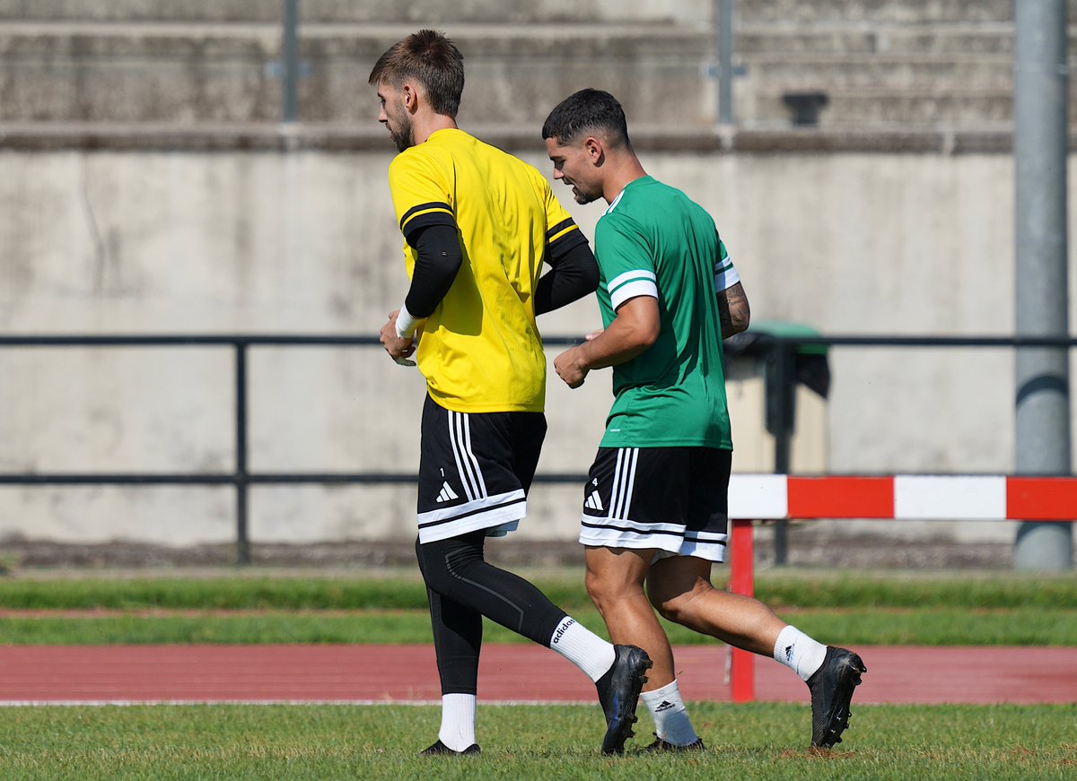 ✅iernes 🆗 🫡

📸 <a href="/fotografiasvp_/">vanessa 🌸</a> 

#EligeCreer #LaOrderDelDecano 
#AúpaCPC