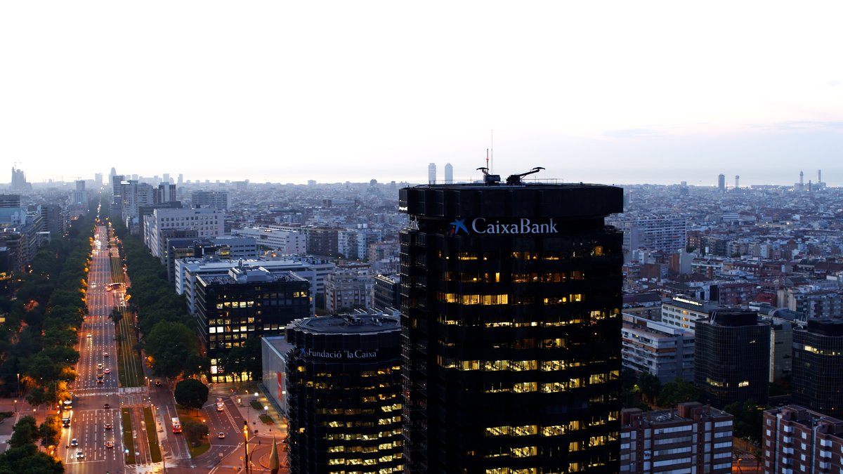 CaixaBank logra 8 galardones en los premios Euromoney
elitemurcia.es/caixabank-logr…

<a href="/caixabank/">CaixaBank</a>