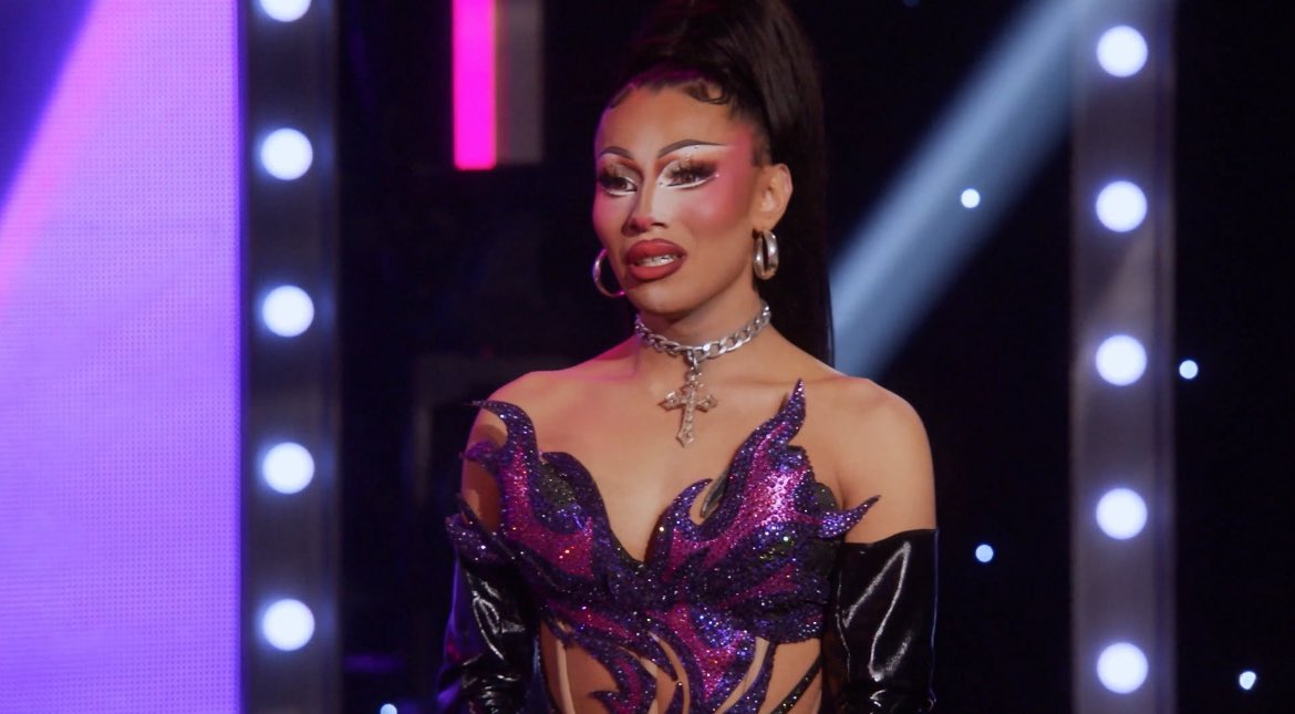 Planet_Grande's tweet image. She knows she’s gonna have to go back to performing for Ru in her basement