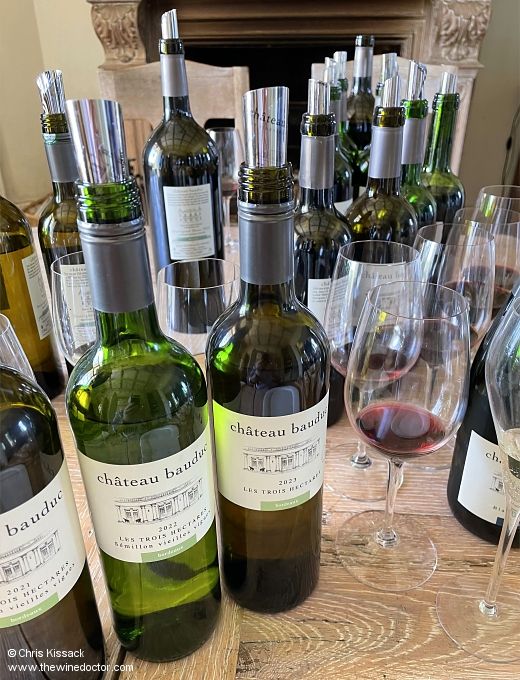 chriswinedoctor's tweet photo. Read "Honey, I Just Bought Bauduc!", a report on a tasting of white, sparkling and red releases from Château Bauduc, from 2023 back to 2018.
https://t.co/OOS10Cw07H
[subs only]
#bauduc #chateaubauduc #bordeaux #bordeauxwine #wine https://t.co/rvz0INEewG