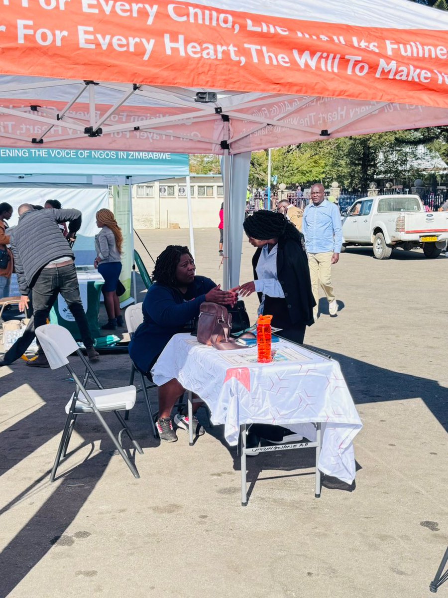 WorldVisionZim's tweet image. Our team players are partaking in the @nangozimbabwe  NGO Expo &amp;amp; Winter School 2025! 🌍

𝐓𝐡𝐢𝐬 𝐢𝐬 𝐚 𝐩𝐨𝐰𝐞𝐫𝐟𝐮𝐥 𝐩𝐥𝐚𝐭𝐟𝐨𝐫𝐦 𝐭𝐨 𝐜𝐨𝐥𝐥𝐚𝐛𝐨𝐫𝐚𝐭𝐞, 𝐚𝐧𝐝 𝐜𝐡𝐚𝐦𝐩𝐢𝐨𝐧 𝐭𝐡𝐞 𝐢𝐦𝐩𝐨𝐫𝐭𝐚𝐧𝐜𝐞 𝐨𝐟 𝐥𝐨𝐜𝐚𝐥 𝐯𝐨𝐢𝐜𝐞𝐬.💡🌱