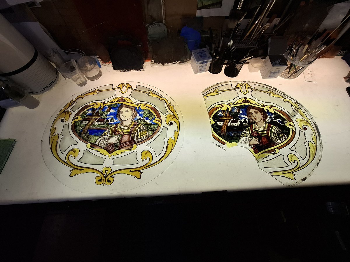 rdwglass's tweet image. Reproduction oval stained glass panel for a tenement flat. The close still had most door panels intact,and all were slightly different rural/idyllic scenes. They are very richly painted with enamels, which I have toned down a bit to make brighter. #stainedglass #glasgow #scotland