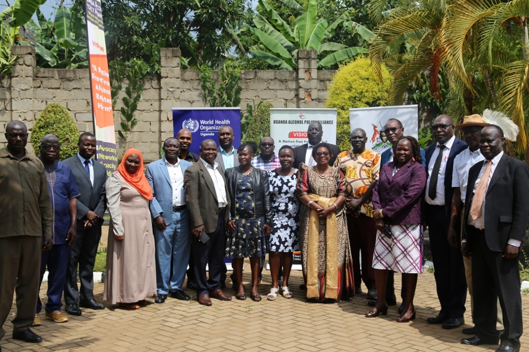 WHOUganda's tweet image. #Alcohol is a significant risk factor for most non-communicable diseases. @WHO, in partnership with @MinofHealthUG , @Mglsd_UG, and @PolicyUganda convened leaders from 11 cultural institutions in #Uganda to discuss their leadership roles in preventing alcohol-related harm. The…