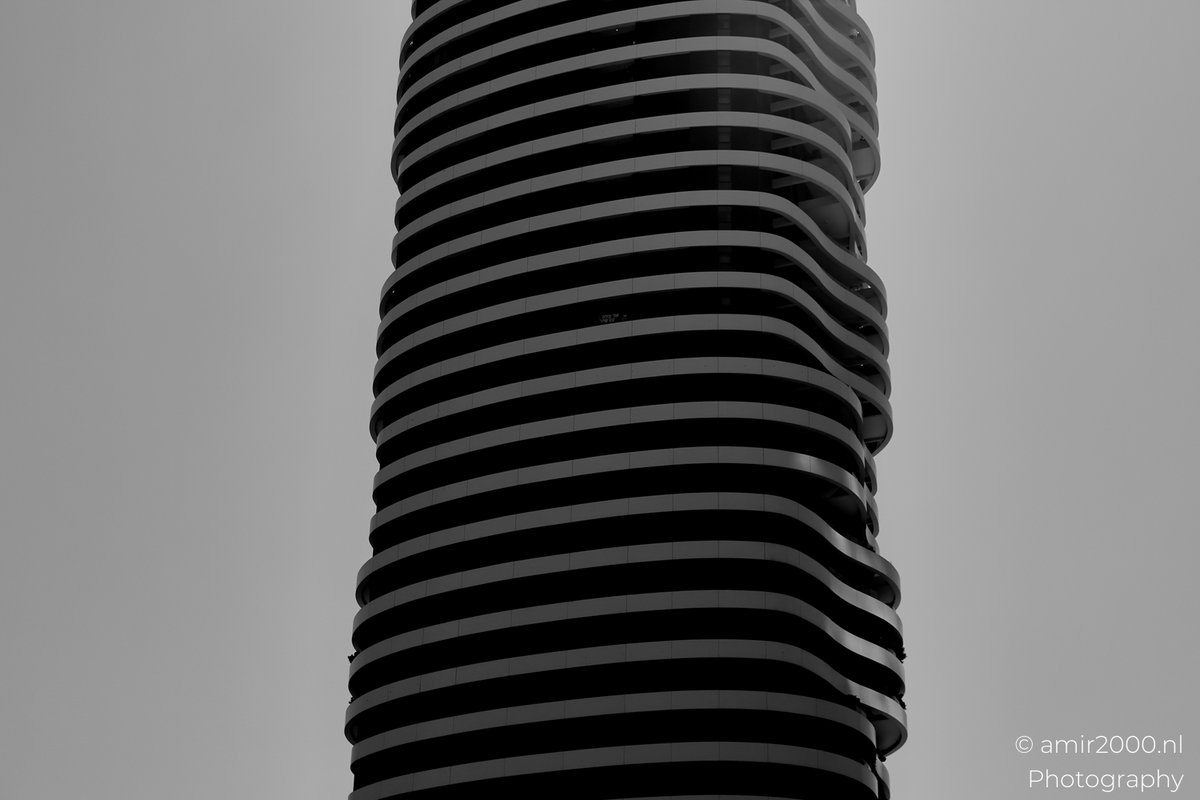 amir2000's tweet photo. Alpha Tower Tel Aviv
The curves, the lines, the rhythm, this building doesn’t just rise into the sky, it moves with it
#AlphaTower #TelAviv #Israel #ArchitectureLovers #CanonR5MarkII #BlackAndWhitePhotography #UrbanVibes #SkyscraperDesign #StreetPhotography #amir2000nlphotography https://t.co/PGmqYuEYtL
